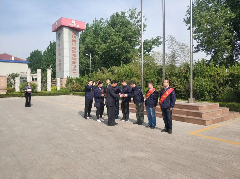 弘揚(yáng)五四精神，創(chuàng)造青春輝煌，“五四精神”在激勵著信川全體員工覺醒向上！