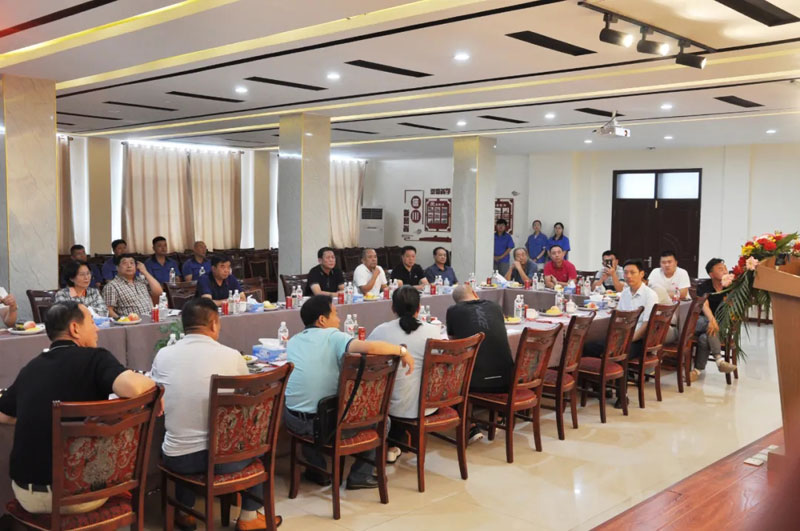 感恩有您，一路同行--熱烈歡迎保定包裝協(xié)會蒞臨信川參觀指導！