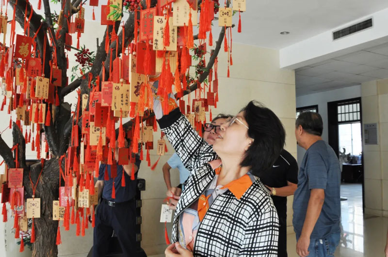 感恩有您，一路同行--熱烈歡迎保定包裝協(xié)會蒞臨信川參觀指導！