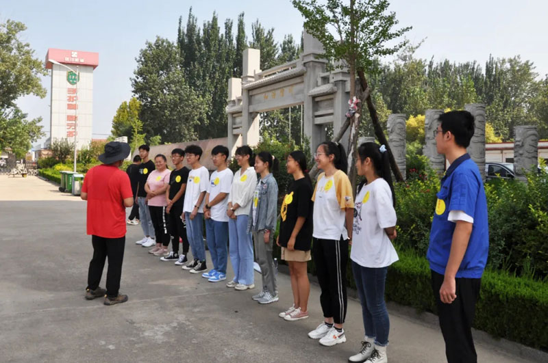 熱烈祝賀信川機(jī)械職工子弟金榜題名！
